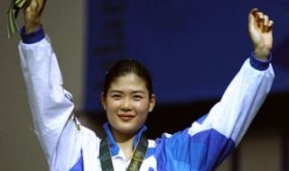 全国羽毛球女单冠军