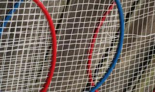 羽毛球拍最好配置 什么样的羽毛球拍好打又弹性好